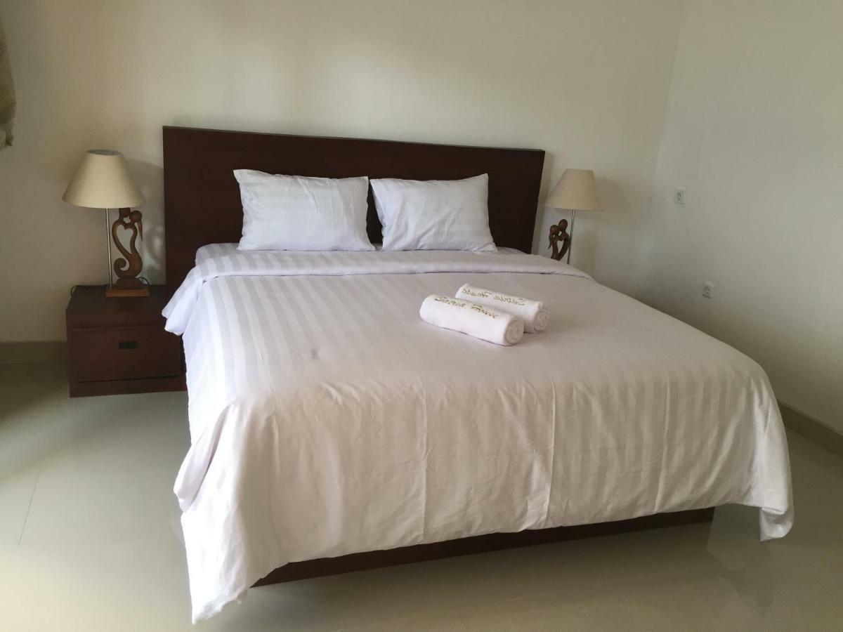 Satria House Amed Hotel Exterior photo